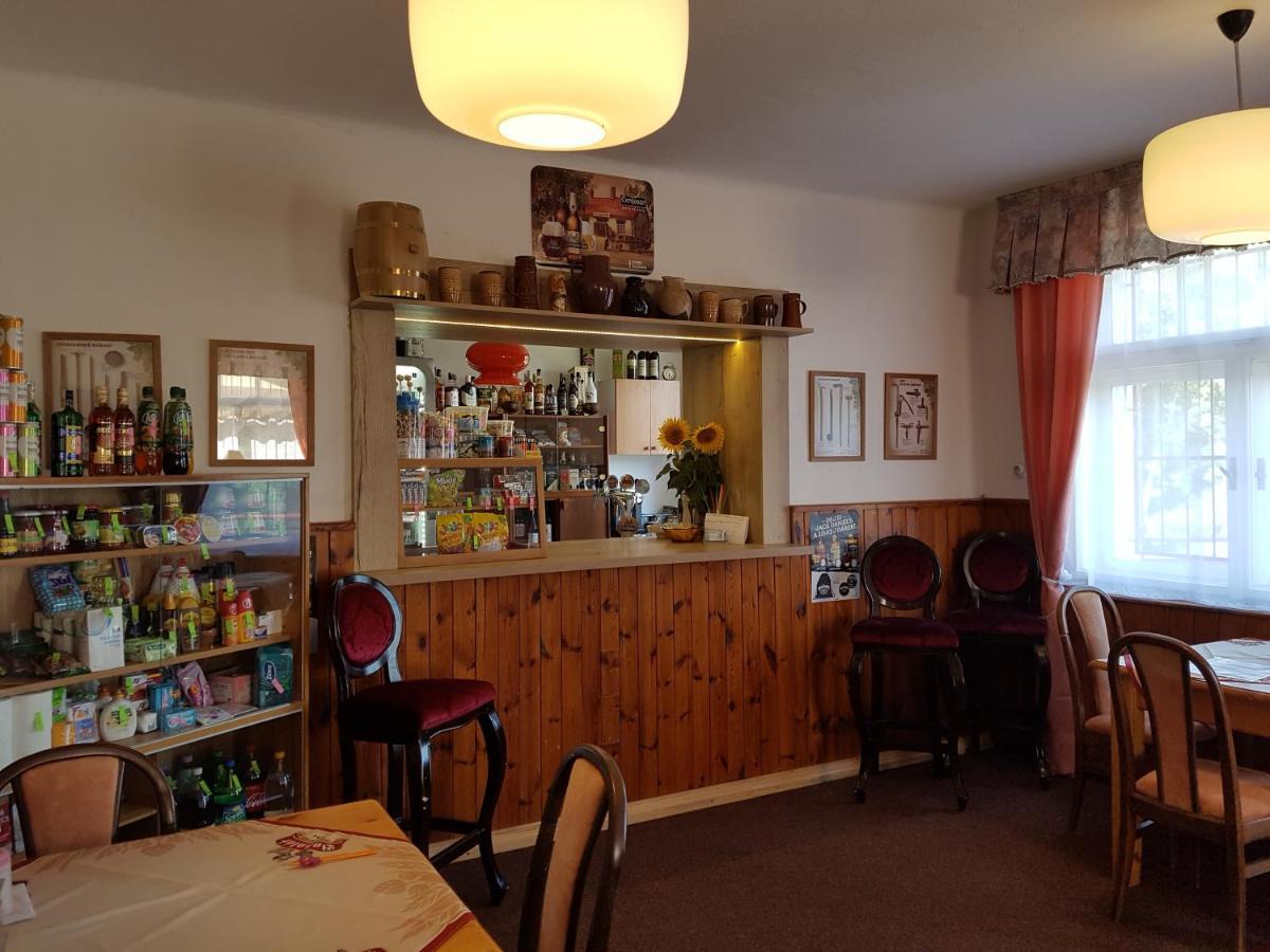 Penzion Na Pracharne Kladruby  Экстерьер фото